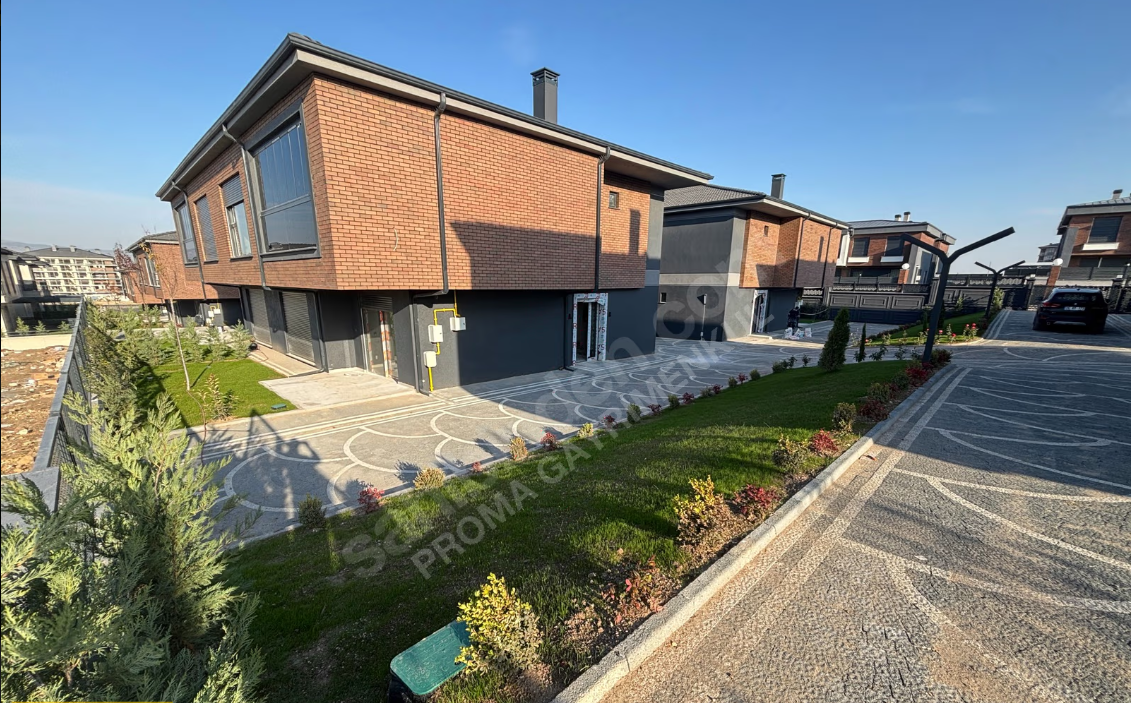 PROMA'dan AŞAĞISÖĞÜTÖNÜ'NDE 4+1 ULTRALUX KİRALIK VİLLA SİTE İÇİNDE